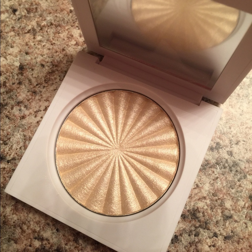 Ofra highlighter star island new